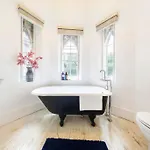 Διαμέρισμα Blissful Corner *