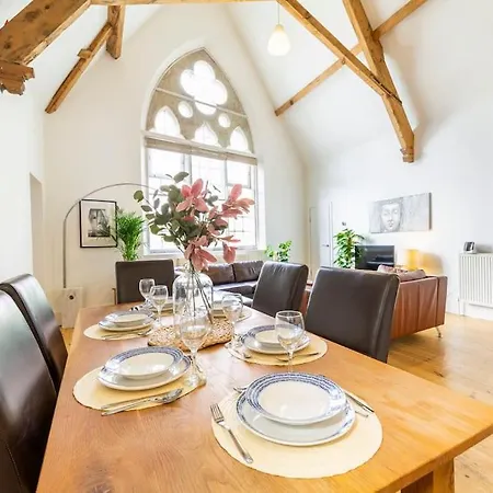 Apartment Blissful Corner *