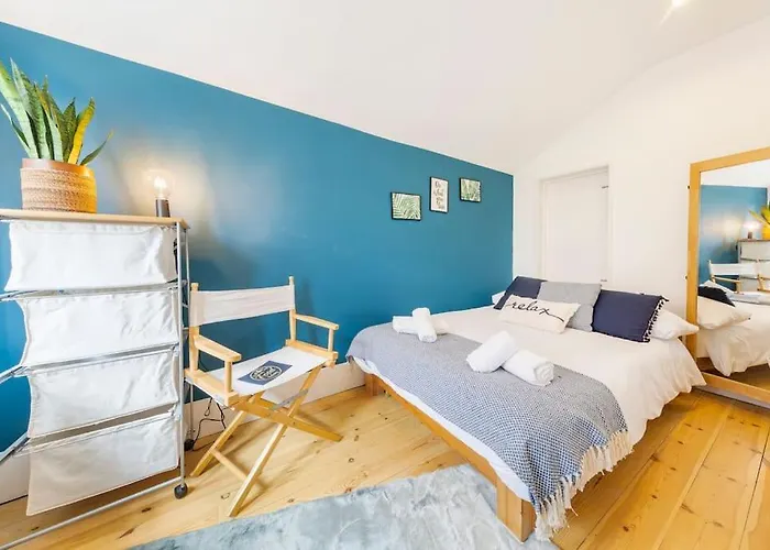 Blissful Corner Apartment