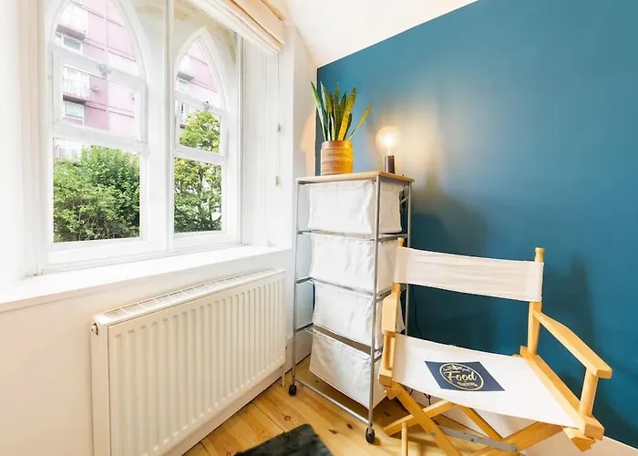 Blissful Corner Apartment Bristol